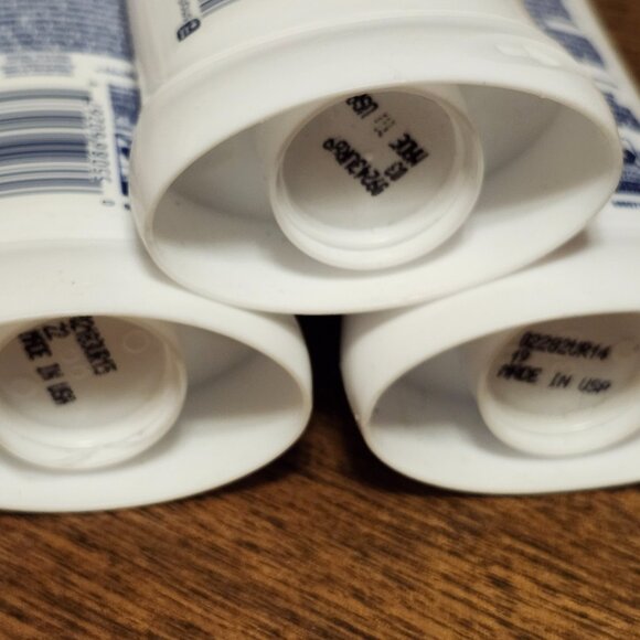 DOVE Deodorant Lot of 3 Powder Scent BNIP - Picture 3 of 5